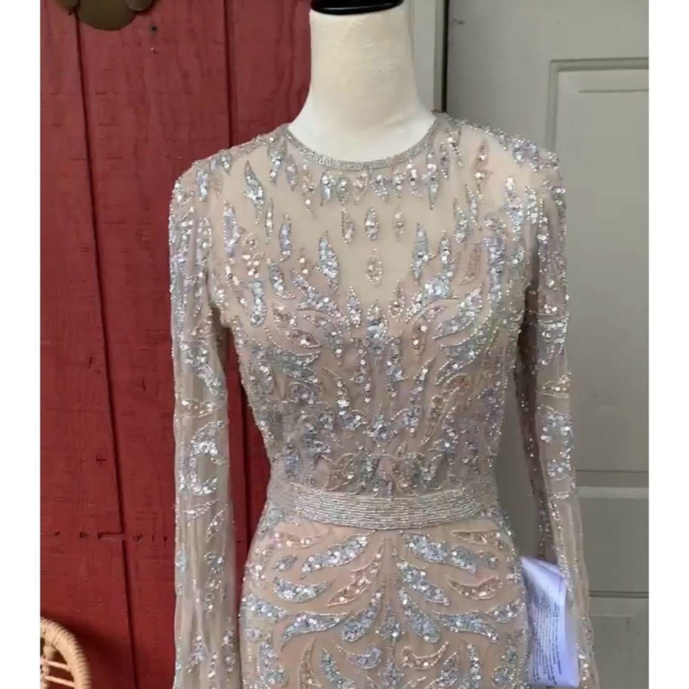 McDougall Dress brand new with tags size 8
Price $250
